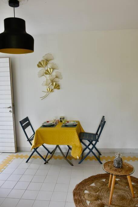 Joli Manga Soley Studio Dans Tres Belle Residence Saint-Francois  Buitenkant foto