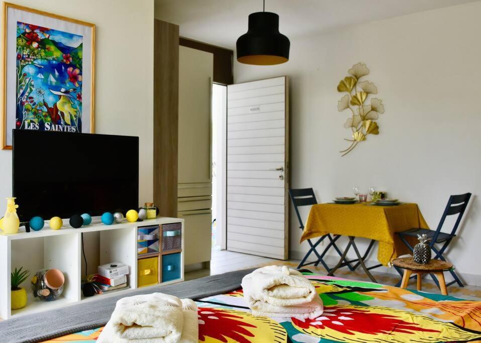 Joli Manga Soley Studio Dans Tres Belle Residence Saint-Francois  Buitenkant foto